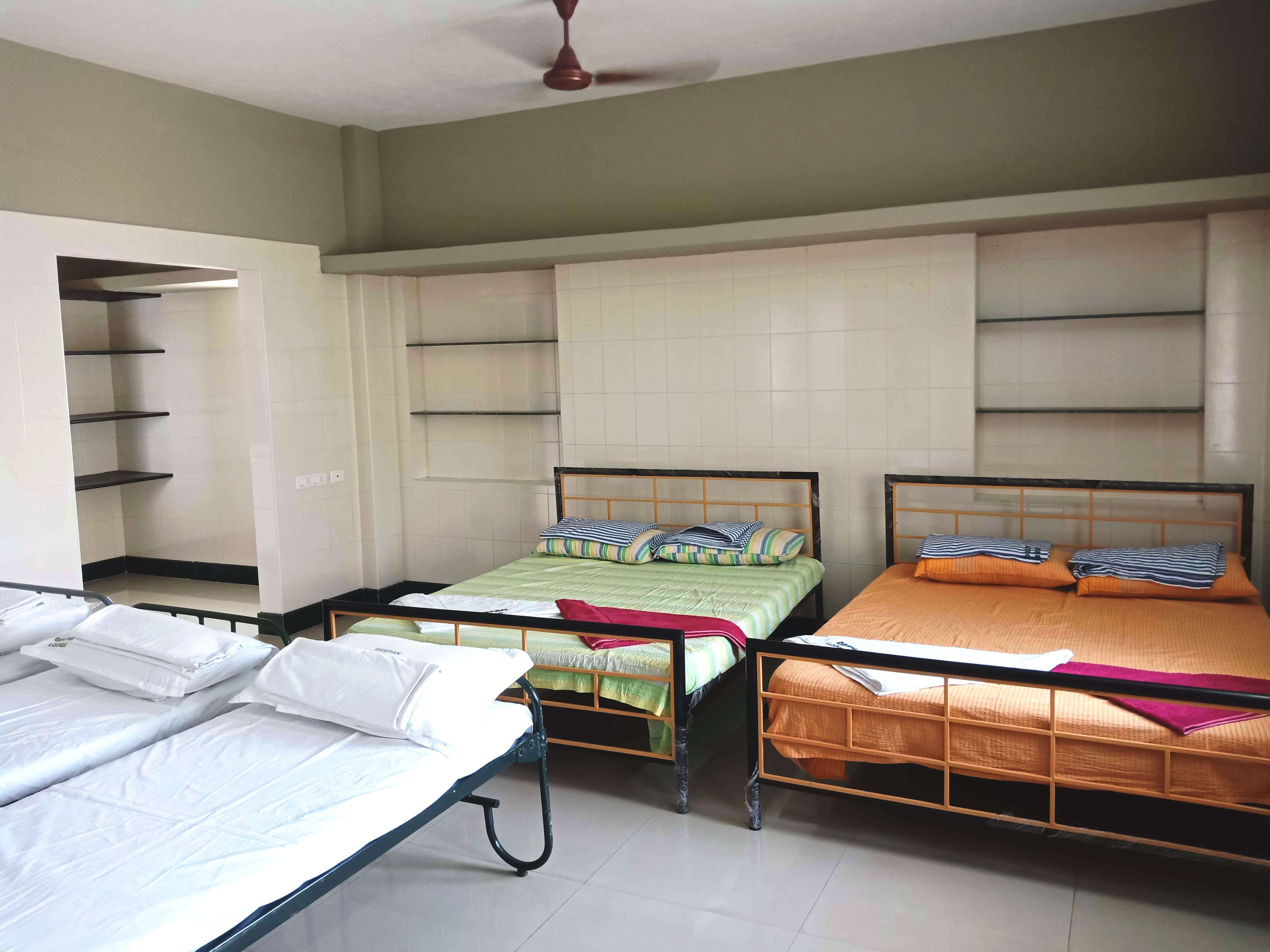 7 bed group hall