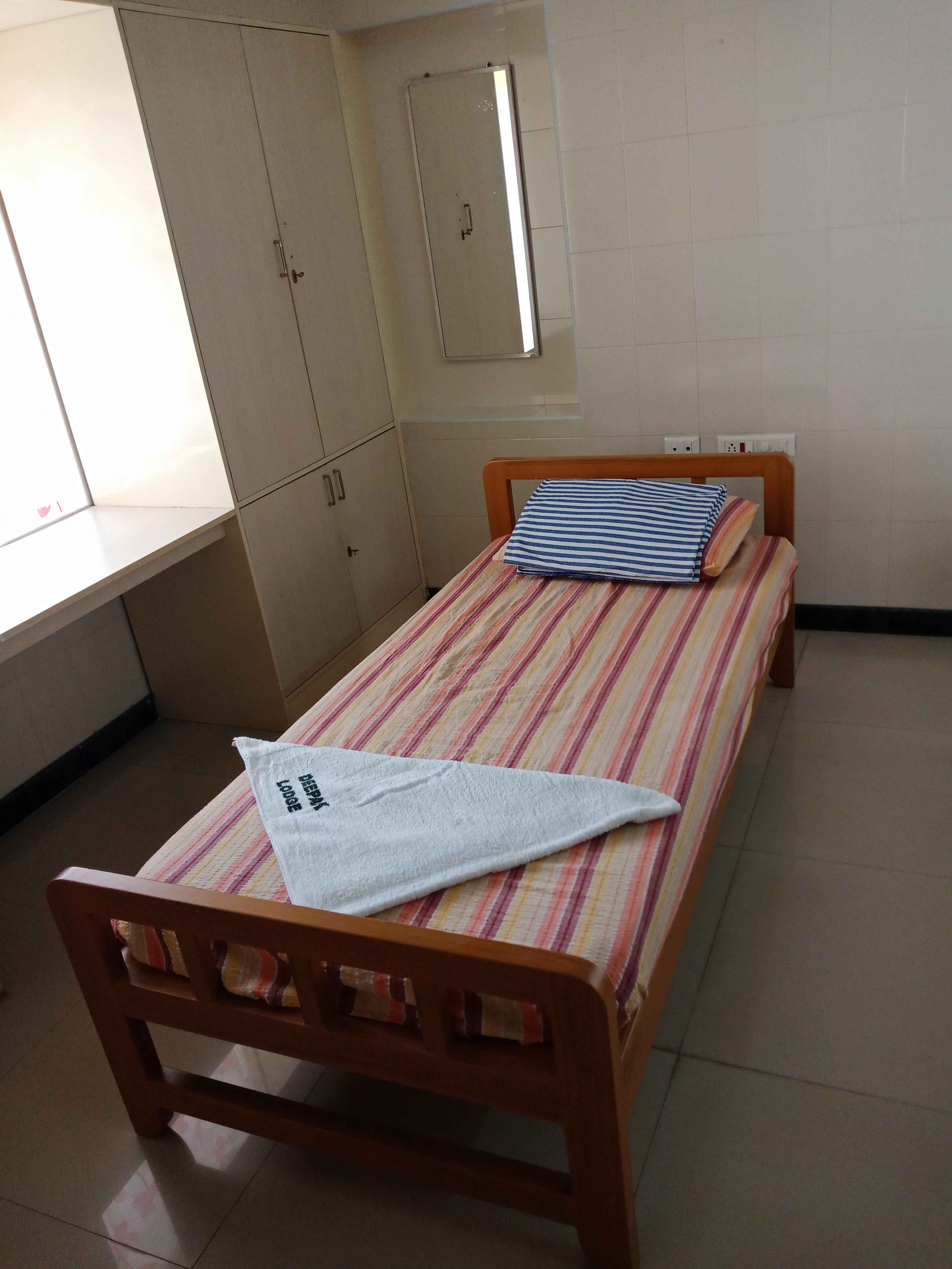 Single Bed — Non A/C